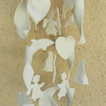 Mobile carillon à vent en porcelaine blanche, pétales coeurs dauphins anges