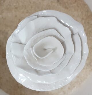 Grande fleur porcelaine blanche