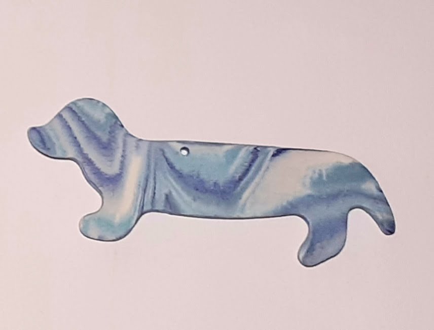 chien teckel blanc bleu vert nuance porcelaine Figurine porcelaine chien, teckel, nuance, bleu – Image 1