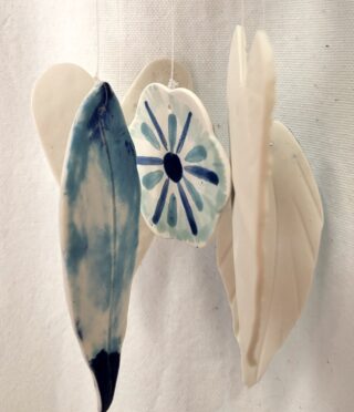 Mobile Carillon porcelaine, cœur, nuage, nuance de bleu – Image 3