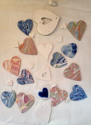 Mobile Carillon porcelaine , cœurs , multicolores – Image 2