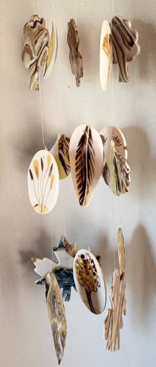 Mobile Carillon porcelaine, feuille, arbre, marron, caramel, noir