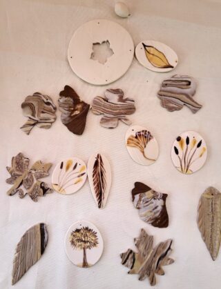Mobile Carillon porcelaine, feuille, arbre, marron, caramel, noir – Image 3