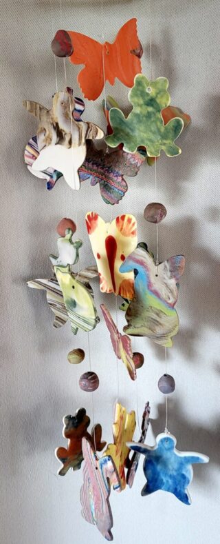 Mobile Carillon porcelaine eau;  tortues, grenouilles, escargots, lapins, papillons